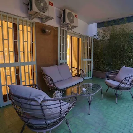 Stanzione 11 - Charming Flat In The Heart Of Vomero Naples