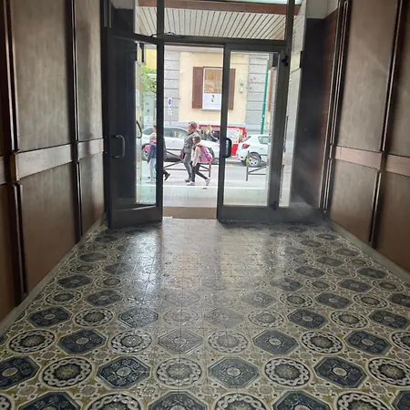 Stanzione 11 - Charming Flat In The Heart Of Vomero Apartment